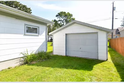 2812  Darlington St, Delavan, WI 53115 - Photo 29