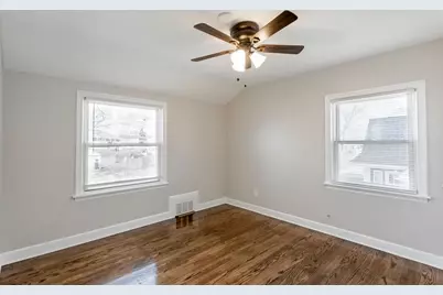 2750 N 61st St, Milwaukee, WI 53210 - Photo 23