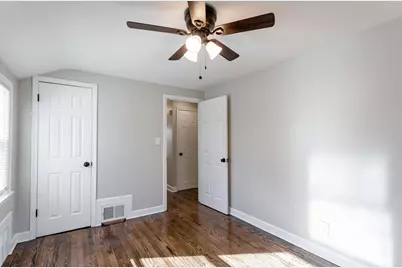 2750 N 61st St, Milwaukee, WI 53210 - Photo 11