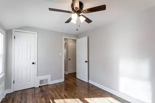 2750 N 61st St, Milwaukee, WI 53210 - Photo 11