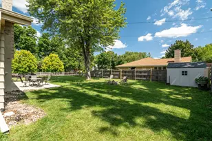 2100 S Woodshire Dr, New Berlin, WI 53151 - Photo 29