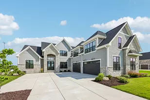 N40W23678 William Wy, Pewaukee, WI 53072 - Photo 101