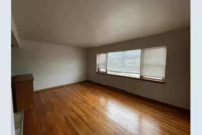 8305 W Morgan Ave, Milwaukee, WI 53220 - Photo 7