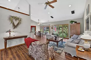4372 113th St, Pleasant Prairie, WI 53158 - Photo 5