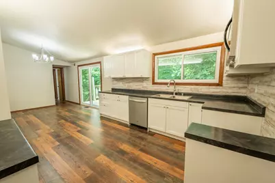 2421  Skyline Dr, West Bend, WI 53090 - Photo 17