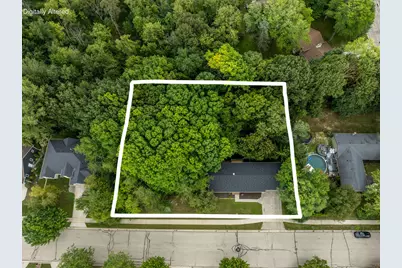 2421  Skyline Dr, West Bend, WI 53090 - Photo 49