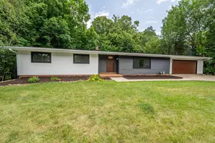 2421 Skyline Dr, West Bend, WI 53090 - Photo 45
