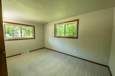 2421  Skyline Dr, West Bend, WI 53090 - Photo 25
