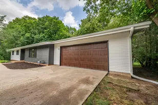 2421 Skyline Dr, West Bend, WI 53090 - Photo 3
