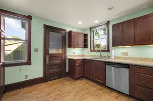 513 N 31st St, Milwaukee, WI 53208 - Photo 11