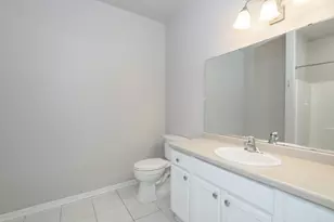 18235 W Wisconsin Ave, Brookfield, WI 53045 - Photo 29