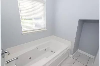 18235 W Wisconsin Ave, Brookfield, WI 53045 - Photo 27