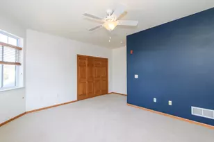18235 W Wisconsin Ave, Brookfield, WI 53045 - Photo 35