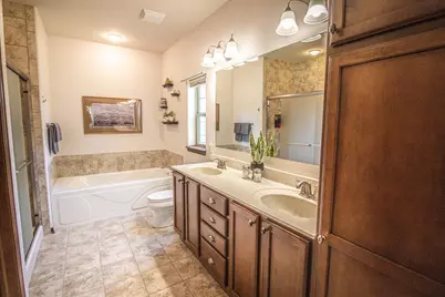 3028  Tanglewood Dr, Waukesha, WI 53189 - Photo 41