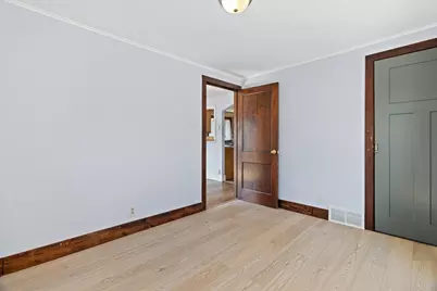 433 S 1st St, Cedar Grove, WI 53013 - Photo 13