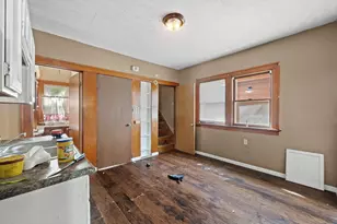 4656 N 40th St, Milwaukee, WI 53209 - Photo 9