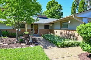 611 W Mequon Rd, Mequon, WI 53092 - Photo 5
