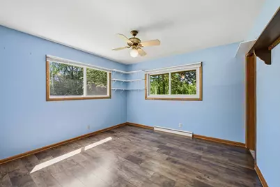 611 W Mequon Rd, Mequon, WI 53092 - Photo 29