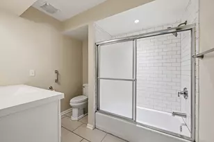 611 W Mequon Rd, Mequon, WI 53092 - Photo 23