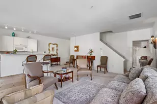 1550 N Warren Ave, Milwaukee, WI 53202 - Photo 7