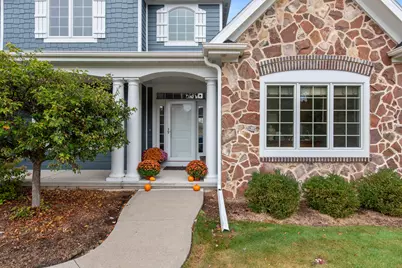280  Settlers Cir, Sheboygan Falls, WI 53085 - Photo 3