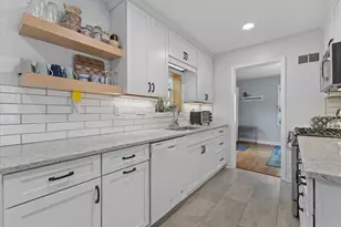 3153 S Pennsylvania Ave, Milwaukee, WI 53207 - Photo 13