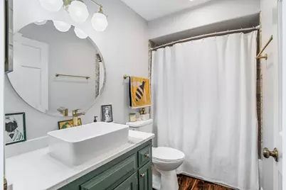 627 W Aspenwood Ct, Bayside, WI 53217 - Photo 17