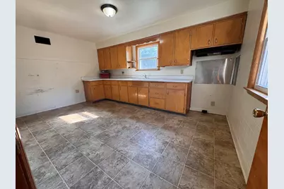5276 N 60th St, Milwaukee, WI 53218 - Photo 3