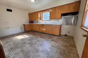 5276 N 60th St, Milwaukee, WI 53218 - Photo 3
