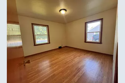 5276 N 60th St, Milwaukee, WI 53218 - Photo 7