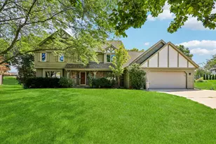 7586 Francis Ct, Franklin, WI 53132 - Photo 1