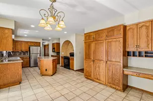7586 Francis Ct, Franklin, WI 53132 - Photo 7