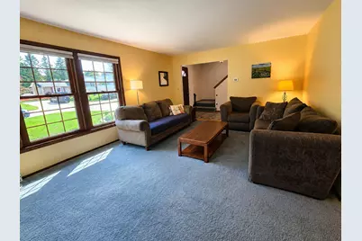 10600 W Monastery Dr, Franklin, WI 53132 - Photo 5
