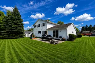 10600 W Monastery Dr, Franklin, WI 53132 - Photo 3