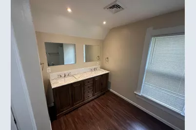 8712-8714 W Mitchell St #8714A, West Allis, WI 53214 - Photo 11