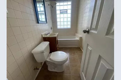 8712-8714 W Mitchell St #8714A, West Allis, WI 53214 - Photo 3