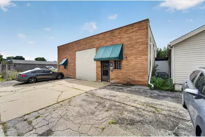 3645 E Mallory Ave, Cudahy, WI 53110 - Photo 3