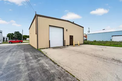 3645 E Mallory Ave, Cudahy, WI 53110 - Photo 9