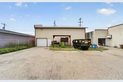 3645 E Mallory Ave, Cudahy, WI 53110 - Photo 5