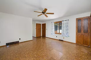 5401 W Cold Spring Rd, Greenfield, WI 53220 - Photo 7