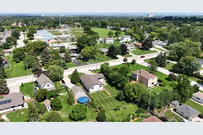5401 W Cold Spring Rd, Greenfield, WI 53220 - Photo 21