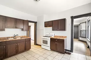 2405-2407 N Frederick Ave, Milwaukee, WI 53211 - Photo 13