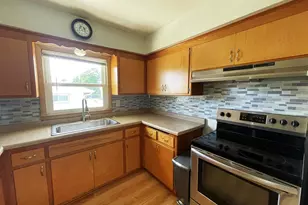 707 Lakeview Ave, South Milwaukee, WI 53172 - Photo 3