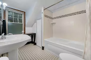3131 E Crawford Ave, Saint Francis, WI 53235 - Photo 21