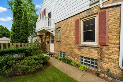 3131 E Crawford Ave, Saint Francis, WI 53235 - Photo 27