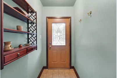 3131 E Crawford Ave, Saint Francis, WI 53235 - Photo 3