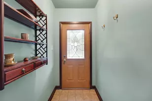 3131 E Crawford Ave, Saint Francis, WI 53235 - Photo 3