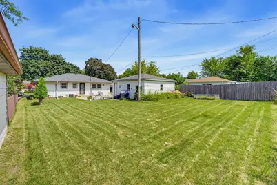 7827 W Eden Pl, Milwaukee, WI 53220 - Photo 25