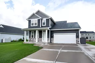 3633 Morris St, Racine, WI 53126 - Photo 3