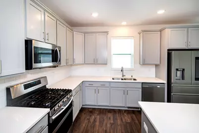 3633  Morris St, Racine, WI 53126 - Photo 25